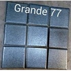  Mosaic Kolam Renang Grande 77 1