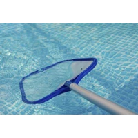 Private home swimming pool maintenance services