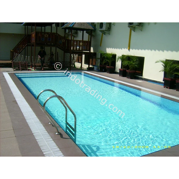 Professional Swimming Pool Contractor Services