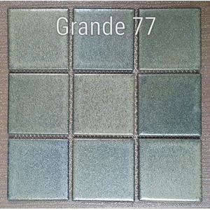 Jenis Keramik mosaic  yang Bagus buat kolam renang